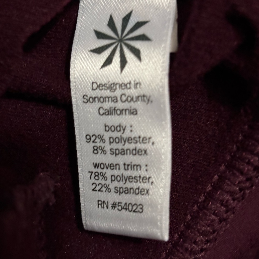Athleta Plush Tech Performance Hoodie Burgundy Thumbholes Pockets size Medium - Picture 5 of 5